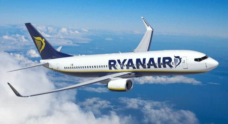 Ryanair самолет